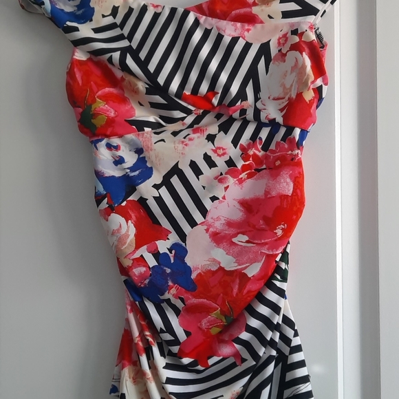 Ladies dress top - Picture 3 of 4